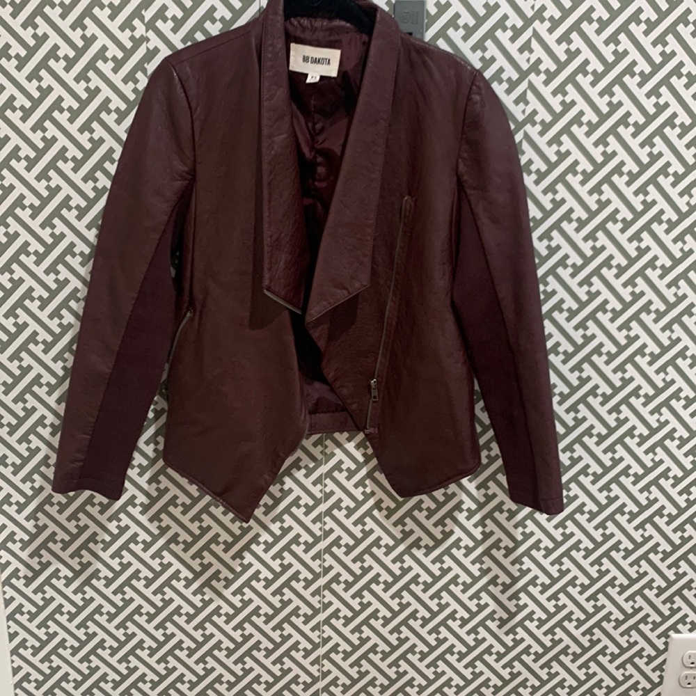 BB Dakota maroon leather jacket